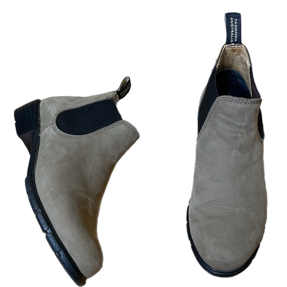 Blundstone BL 1974 Ankle Chelsea Stone Nubuck Suede Boots